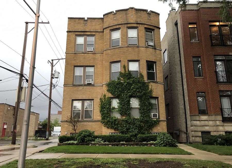 1st image of 2541 W Balmoral Ave APT 1N