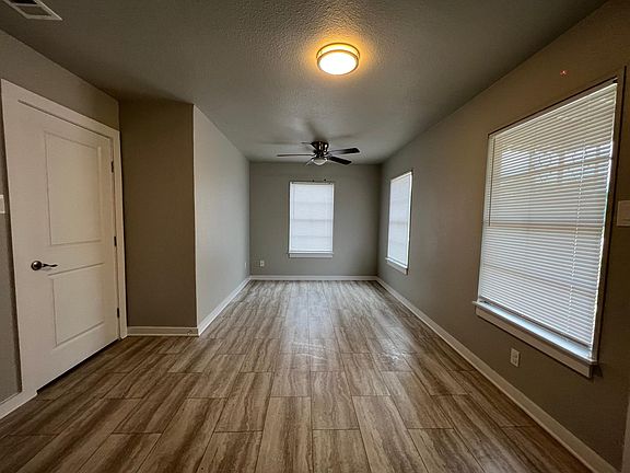 2nd image of 1130 Shadwell Dr