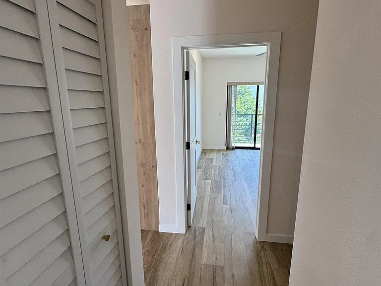 2527 Beryl St — Photo 35
