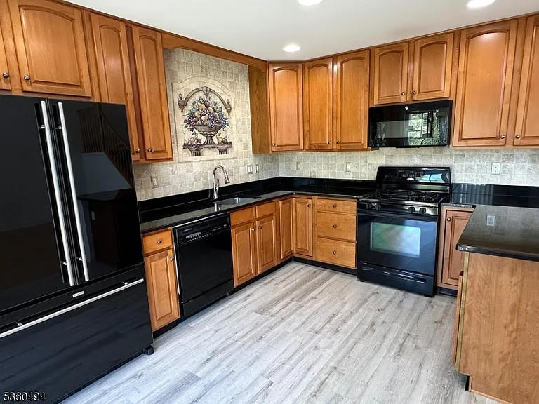 35 Magnolia Way #35 — Photo 14