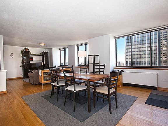2nd image of 250 E 40th St APT 45A