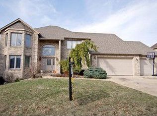 611 Ridgelawn Trl, Batavia, IL 60510