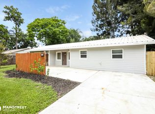 2731 Grand Cayman St, Sarasota, FL 34231