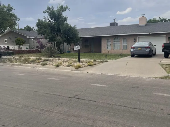 3006 Mountain View Dr, Carlsbad, NM 88220