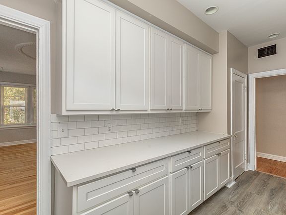 5th image of 7542 Byron Pl APT 1