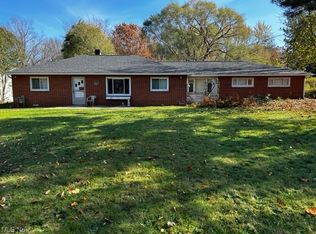 2429 Sarah Dr, Akron, OH 44312