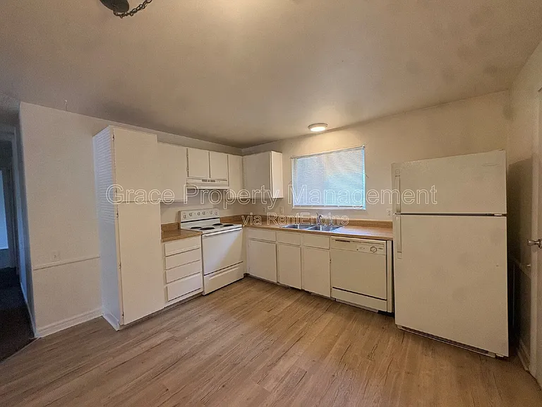 2874 E 118th Ct — Photo 23