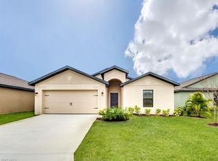 423 Shadow Lakes Dr, Lehigh Acres, FL 33974