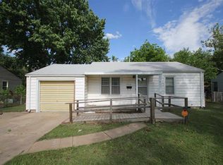 1914 S Edgemoor St, Wichita, KS 67218