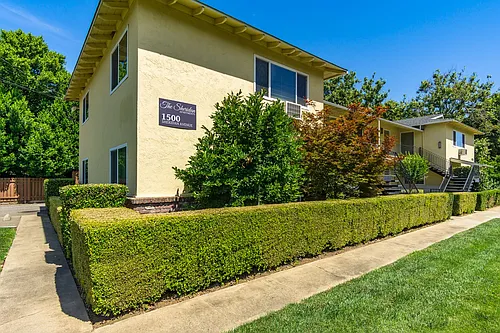 1500 Sheridan Ave Photo 1