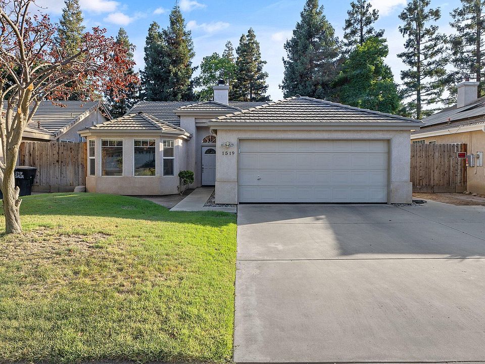 1st image of 1519 E La Vida Court