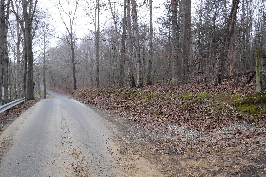 2nd image of 340 Penny Morris Rd