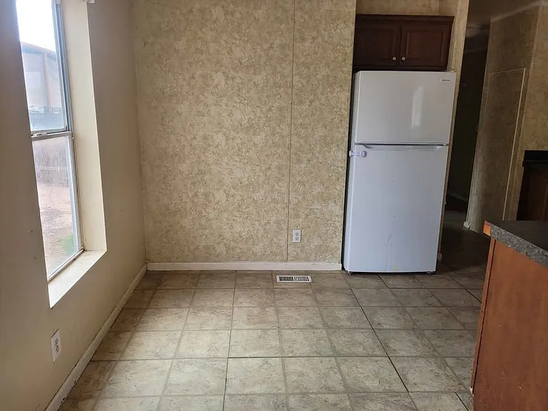 120 Shady Ln — Photo 6