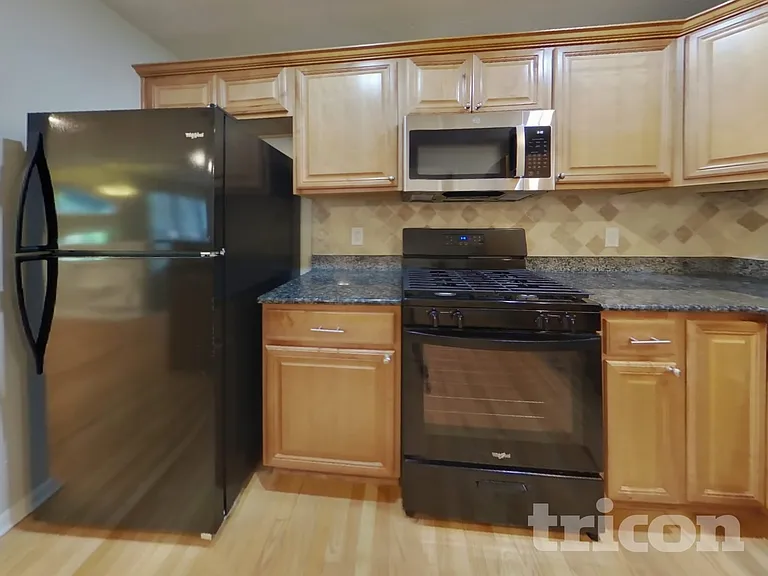 2280 Lexington Way NW — Photo 6