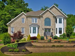 128 Hidden Valley Rd, Monroeville, PA 15146