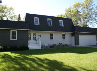404 18th Ave NE, Aberdeen, SD 57401