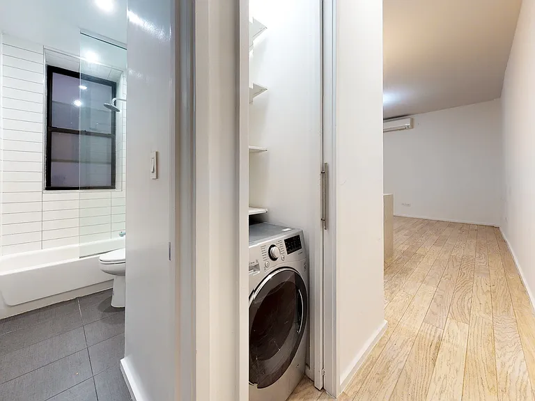 475 Central Park W #1F — Photo 6