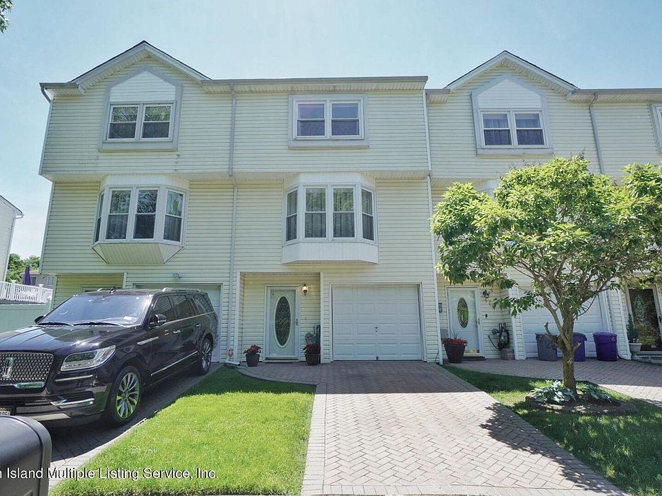 1st image of 566 Dongan Hills Ave