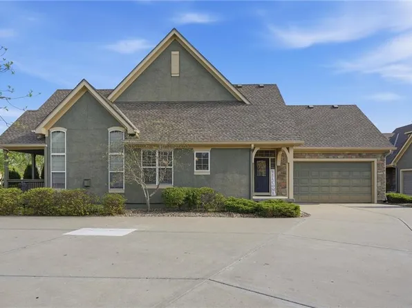 14801 Meadow Ln, Leawood, KS 66224