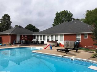 609 S Seattle Ave, Russellville, AR 72801