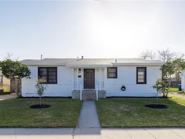 1214 Stratton Dr, Corpus Christi, TX 78412