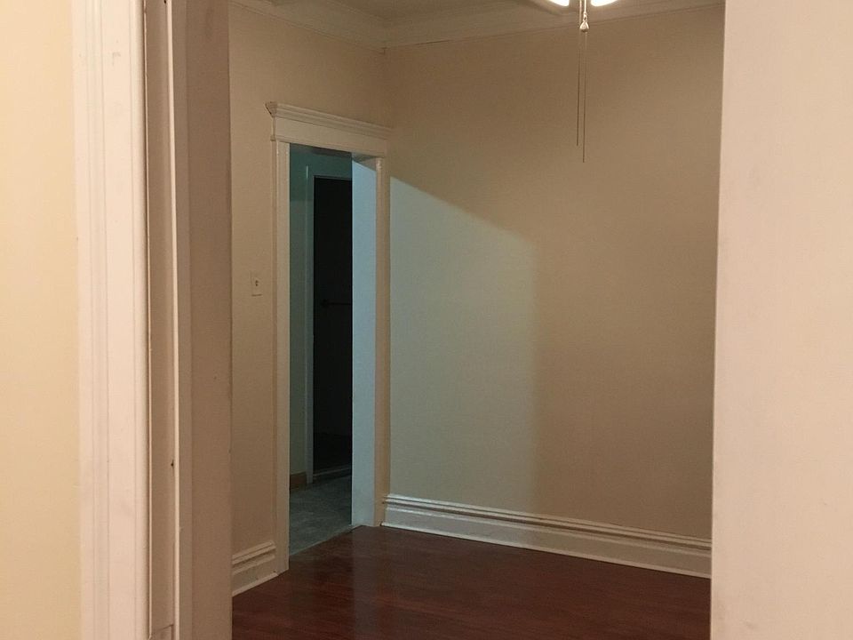 2nd image of 106 Baldwin Ave APT 6