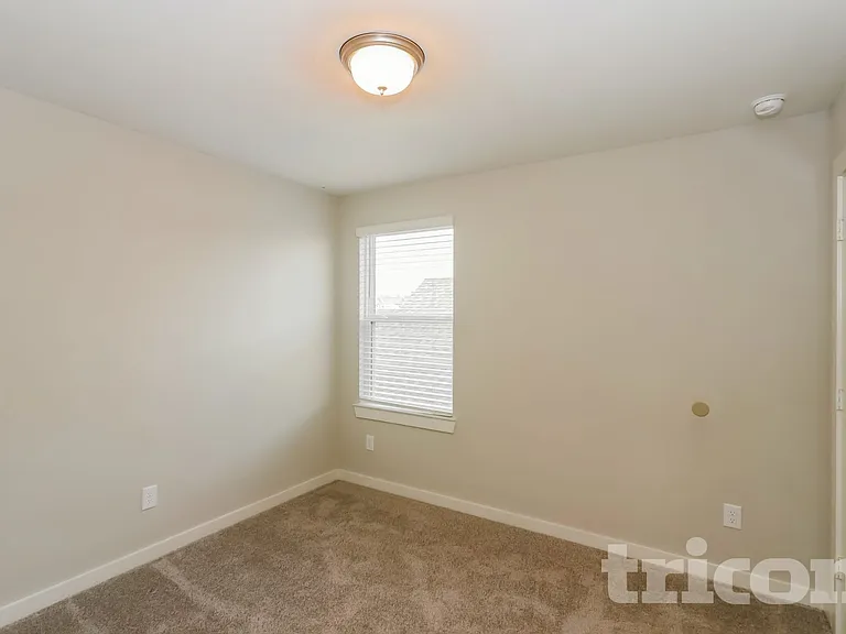 2431 Cohorn Trl — Photo 11