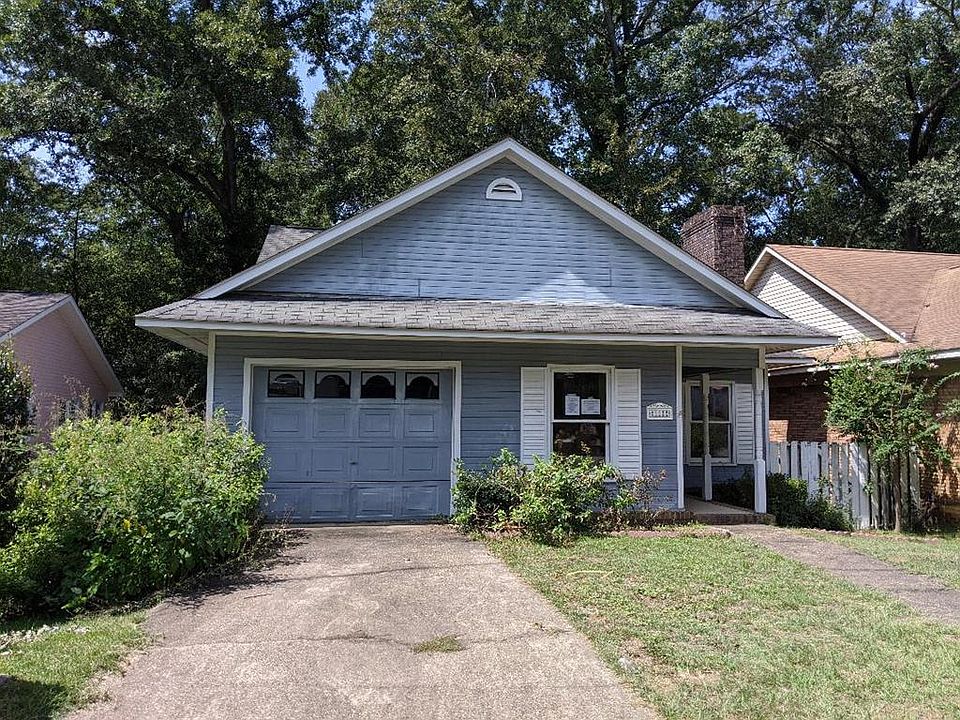 1st image of 110 Woodcreek Dr
