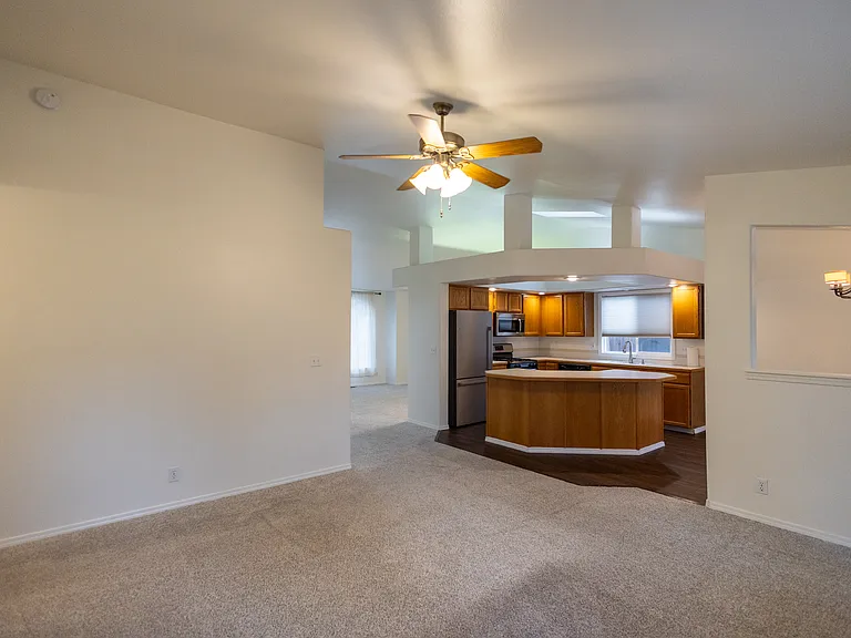 164 S Silverwood Way — Photo 17