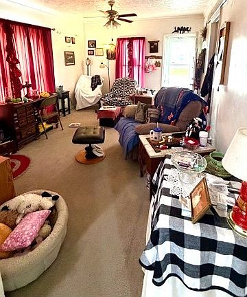 5th image of 716 W Main St