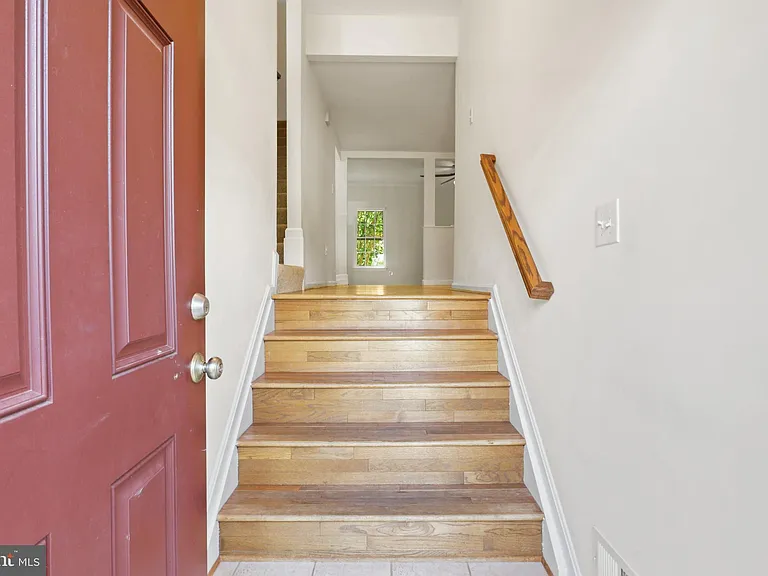 3146 Valentino Ct — Photo 3