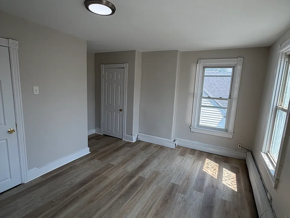 262 Lafayette Ave #2