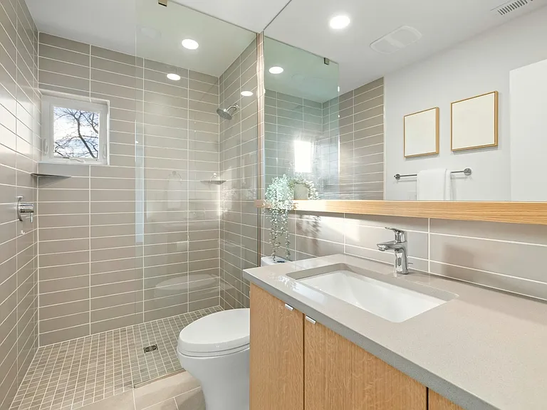4809 N Kerby Ave — Photo 12