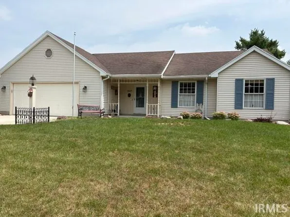 1627 Bardsey Ln, Fort Wayne, IN 46804