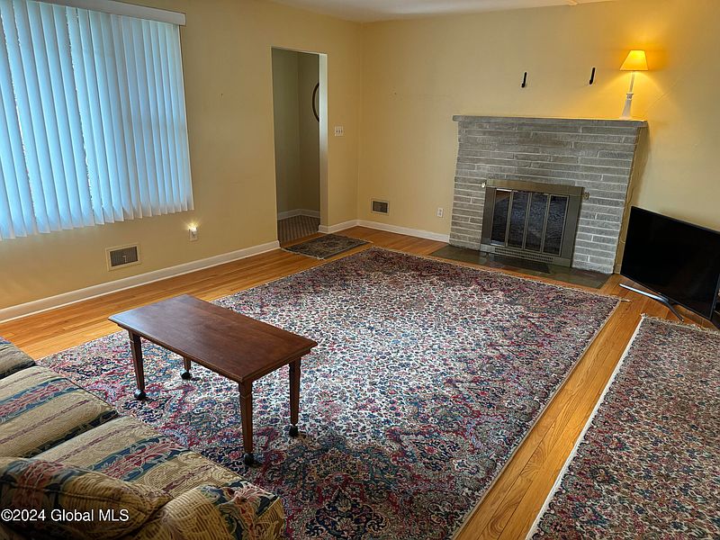 2nd image of 202 Marriott Avenue