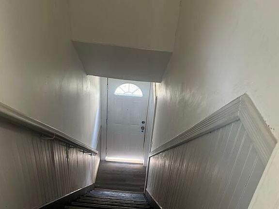 2nd image of 1079 E 68th St Unit 2