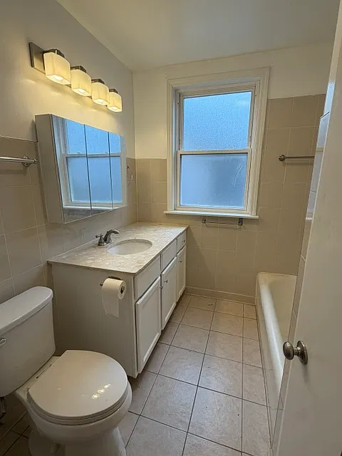 2 bed, 1400 sqft, $2,750 — Photo 2