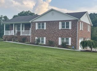 1152 State Highway 223, Flat Lick, KY 40935