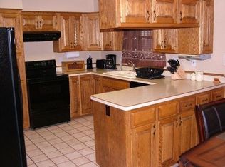 8827 W Clovernook Ct, Milwaukee, WI 53224