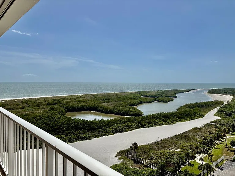320 Seaview Ct #1710 — Photo 16