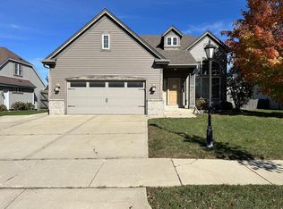 3832 Bayberry Dr, Waukesha, WI 53189