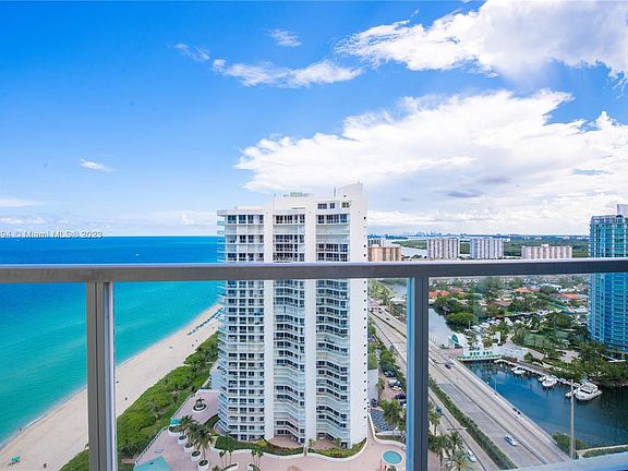 3rd image of 16699 Collins Ave APT 2809