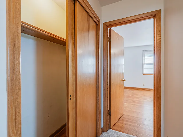 5700 Normal Blvd — Photo 15