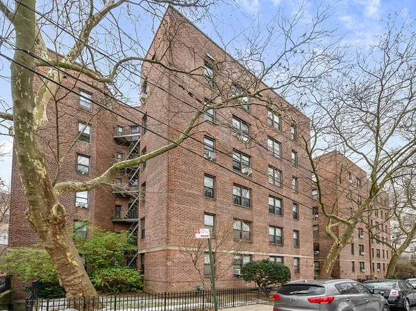 40 89th St APT 5A, Brooklyn, NY 11209