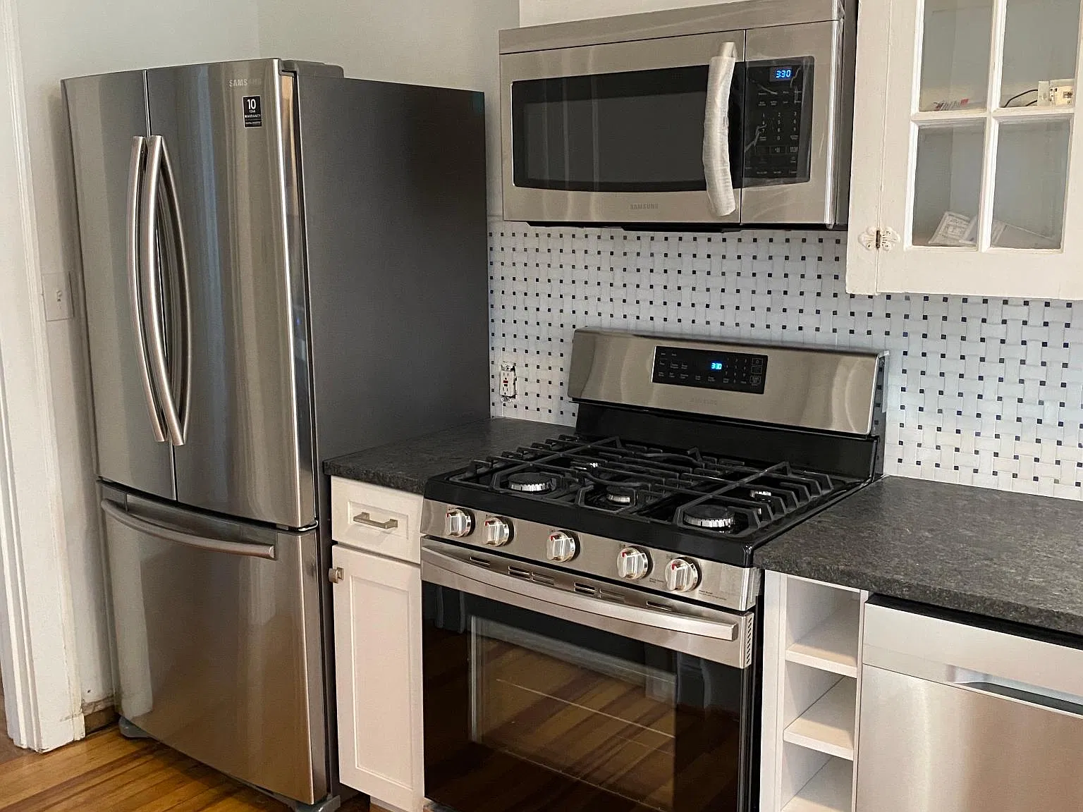 3 bed, 1431 sqft, $2,150 — Photo 3