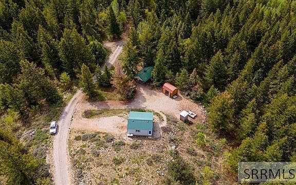 2nd image of 53 Squaw Creek Rd