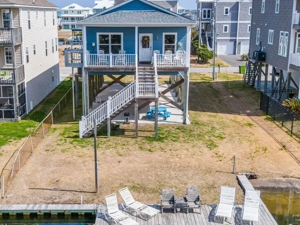 1017 1st Street, Surf City, NC 28445