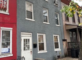 226 S 4th St, Reading, PA 19602