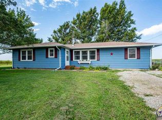 21411 W4 Rd, Holton, KS 66436