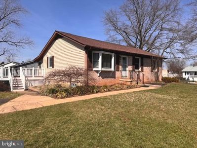 8304 Rolling Rd, Manassas, VA, 20110